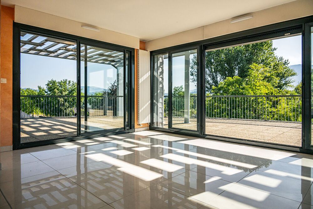 Vente Appartement Appartement d'exception avec vue Lac et montagnes au Bourget-du-Lac Le bourget du lac