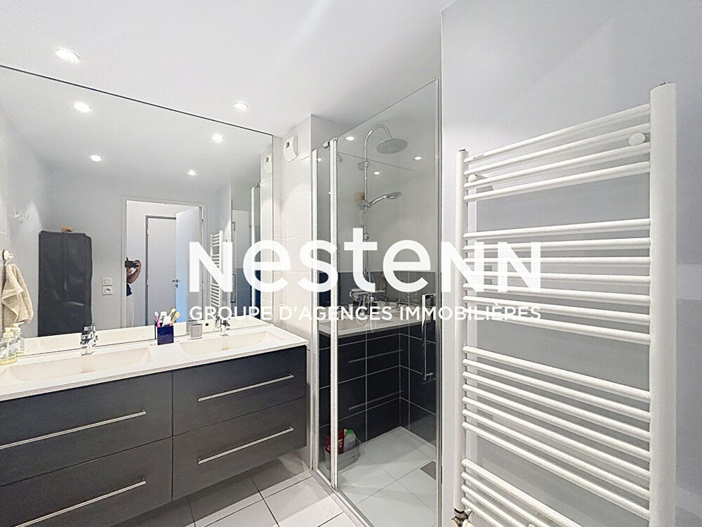 Vente Appartement Appartement T4 BRON - 77 m2 - 3 chambres - Grande terrasse - Cave - Immeuble récent - 69500 BRON Bron