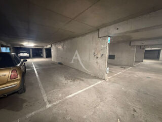  Parking / Garage à vendre 12 m²