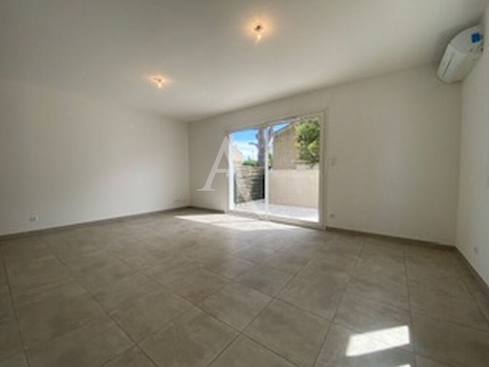 Location Maison VINASSAN, proche NARBONNE, Maison 63 m² - 2 chambres, jardin + garage Vinassan