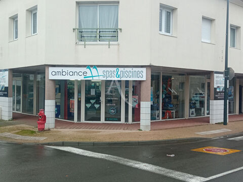 Local Commercial de 140 m² 1928 85300 Challans