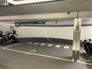  Parking / Garage à louer 14 m² Suresnes