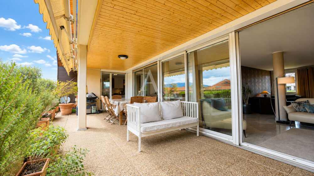 à vendre  Appartement Saint-Julien-en-Genevois (74160)