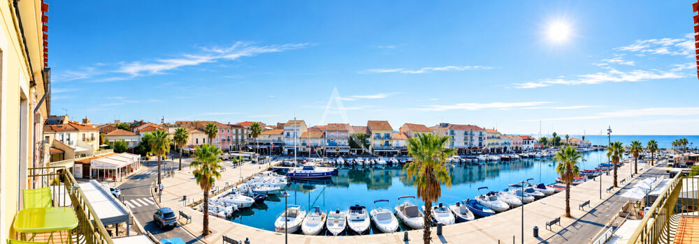 Location Appartement Superbe T2 meublé de 70 m² avec balcon et vue panoramique sur le port de Mèze et l'étang de Thau Meze