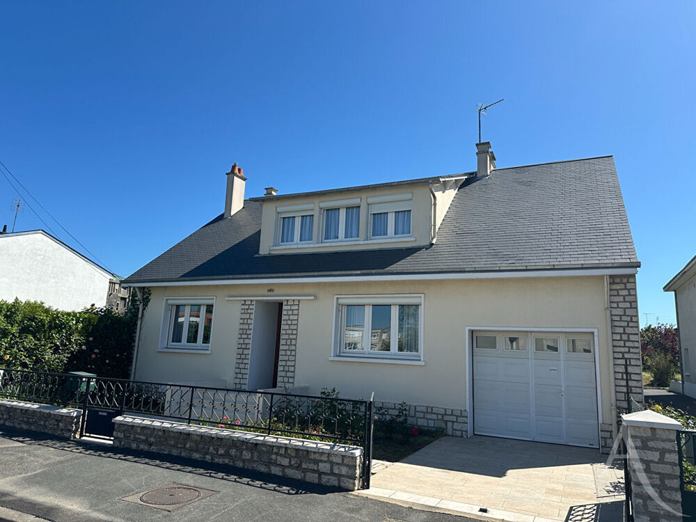 Maison de 112m2 Habitables 4 Chambres, jardin , grenier à Châteauroux 5 pièce(s)