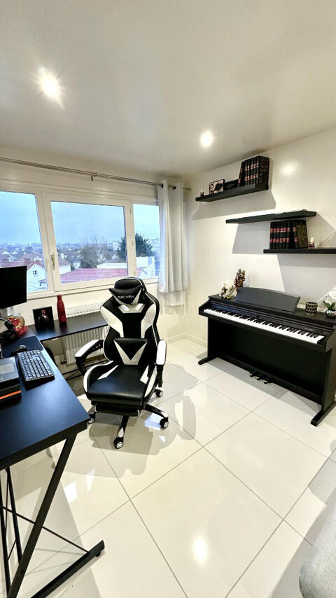  Appartement � louer 4 pi�ces 97 m�