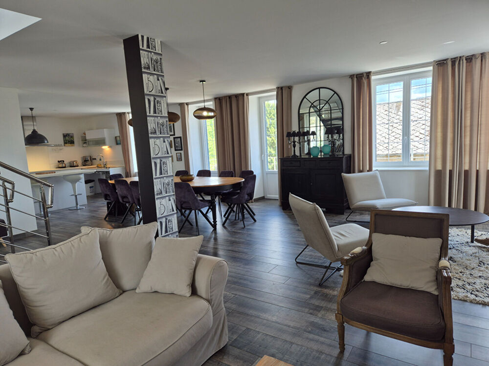 Vente Maison CORREZE. MADRANGES. Magnifique maison de 6 chambres avec SPA, ascenseur interne, grange, cour et jardin. Madranges