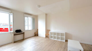 Location Appartement A LOUER APPARTEMENT 3 PIECES MEUBLÉS - SECTEUR BORDEAUX QUARTIER VICTOIRE-CAPUCINS Bordeaux