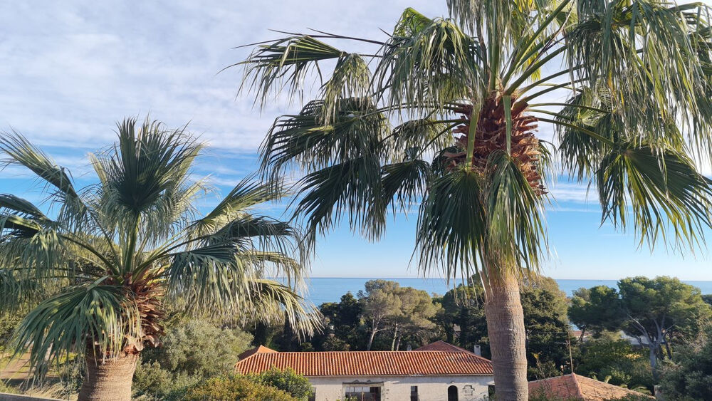 LES ISSAMBRES APPARTEMENT 3 PIÈCES AVEC VUE MER PANORAMIQUE