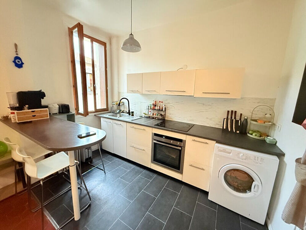 AGDE théatre, grand appartement de 54m² environ .