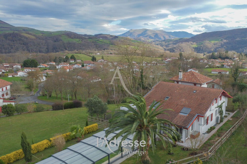 Vente Villa Demeure de prestige Itxassou 8 pièce(s) 310 m2 Itxassou