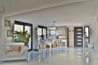  Maison  vendre 7 pices 205 m