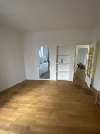 Appartement à louer 2 pièces 40 m²