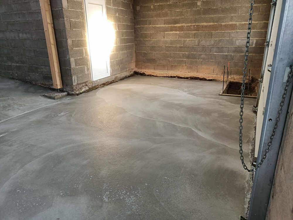 Location Parking/Garage Garage 76 m² et sa courette Dampierre sur blevy
