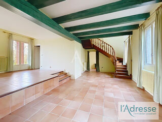  Maison � vendre 5 pi�ces 217 m�