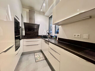  Appartement  vendre 4 pices 132 m