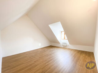  Maison à louer 5 pièces 136 m²