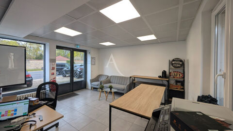 Local commercial Vaires Sur Marne 4 pi&egrave;ce(s) 78 m2 1600 77360 Vaires sur marne