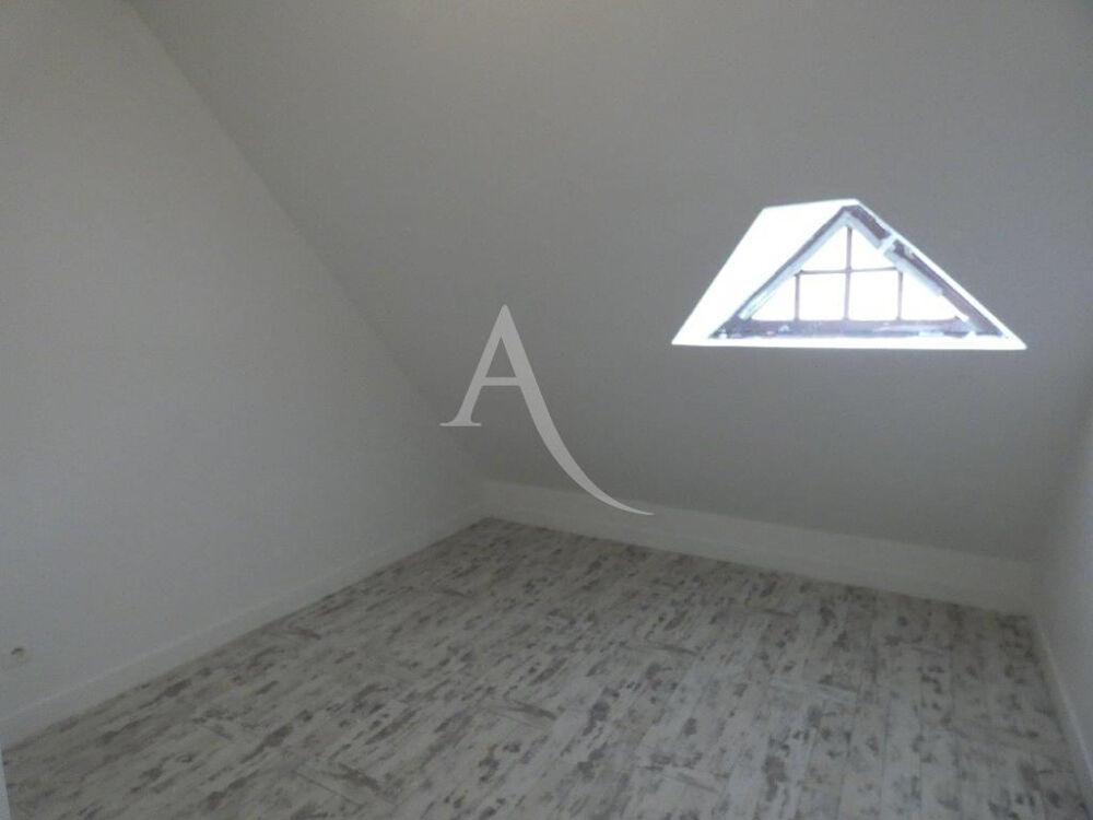 Location Appartement Appartement de 2 pièces en plein centre de LOURY Loury