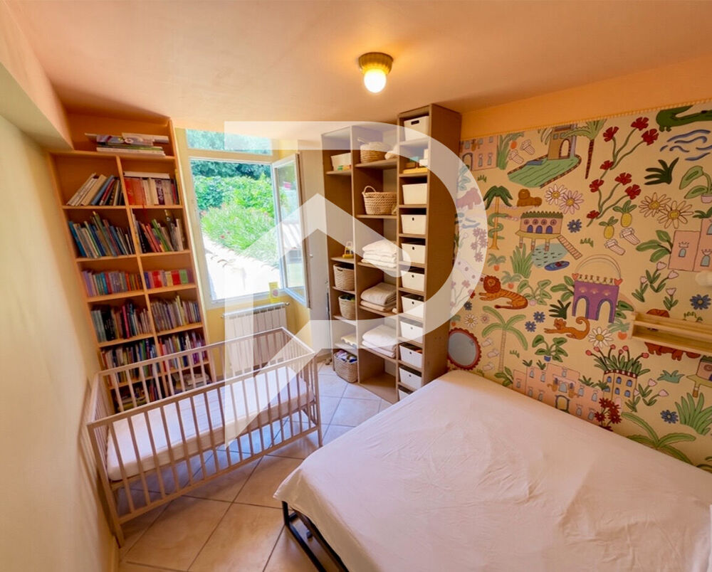 Vente Appartement APPARTEMENT T4/5 DE 118M² AU SOL (78M² CARREZ) ENTIÈREMENT RÉNOVÉ Marseille 7