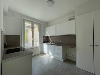  Appartement à louer 2 pièces 68 m²