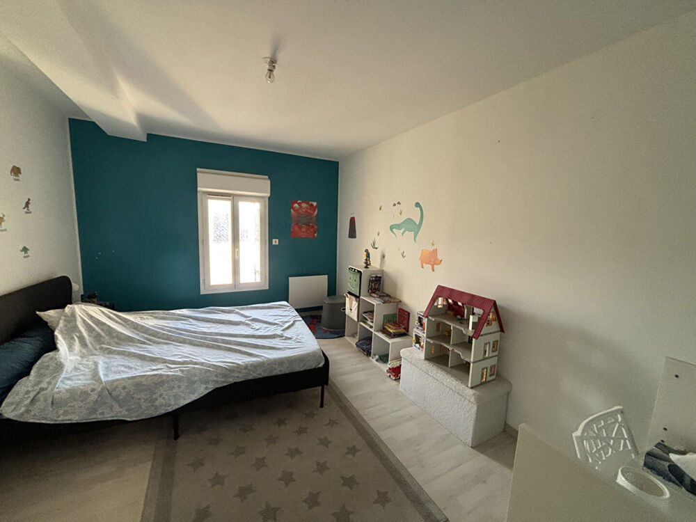 Vente Immeuble Immeuble avec appartement et local commercial  centre Montpon-Ménestérol Montpon menesterol