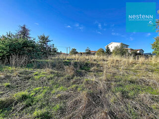 Vente Terrain A MONTBRISON - TROIS TERRAINS - RARE ! DANS UN QUARTIER PRIVILÉGIÉ, UN CADRE DE VIE D'EXCEPTION Montbrison