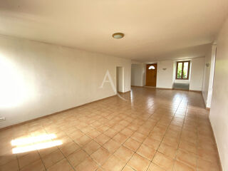  Maison � louer 5 pi�ces 123 m� Mas saintes puelles