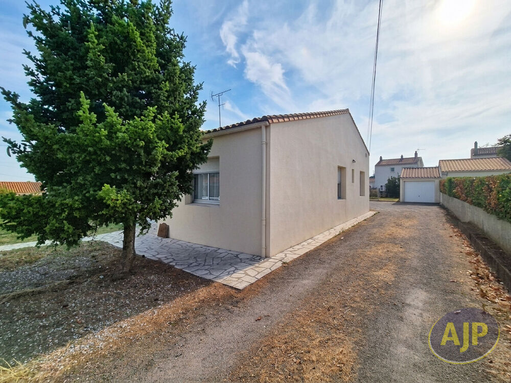 Vente Maison Maison Montaigu Vendee 4 pièce(s) 120 m2 Montaigu vendee