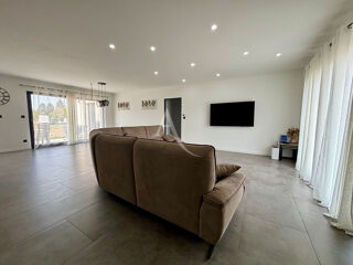  Maison  vendre 5 pices 146 m