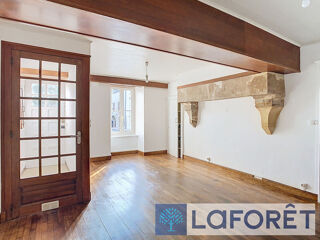  Appartement à louer 3 pièces 102 m²