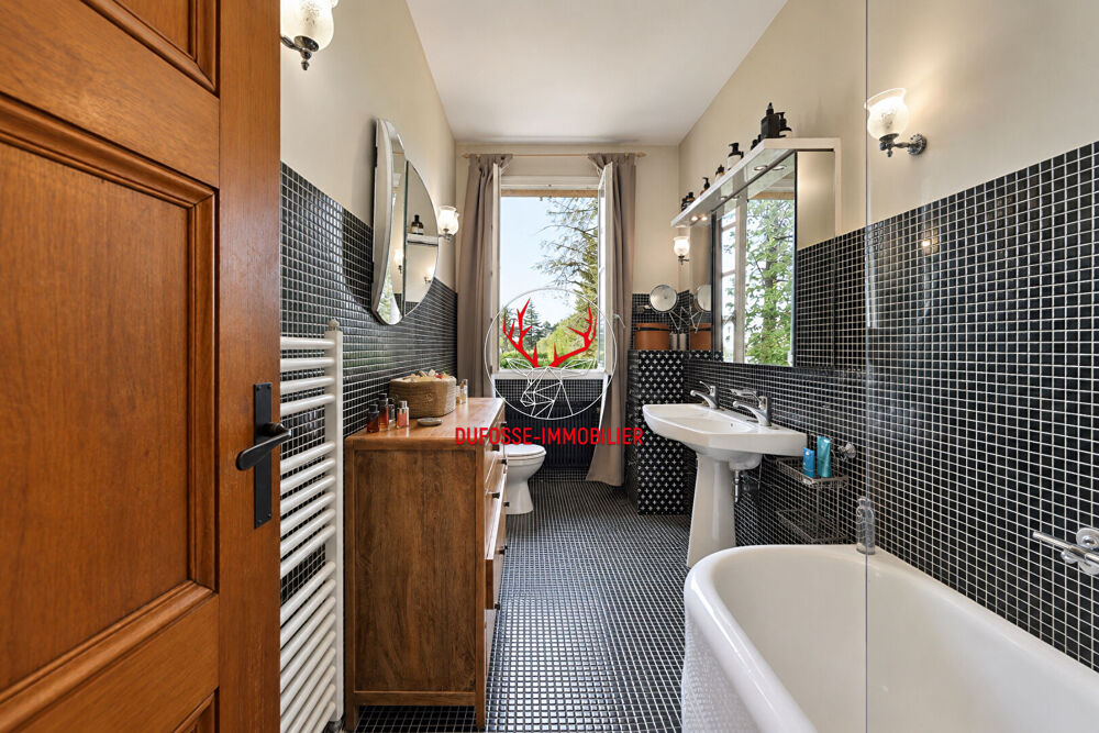 Vente Maison SAINT CYR AU MONT D'OR : Demeure familiale 300m2 avec Vue et terrain de 3200m2 Saint cyr au mont d or
