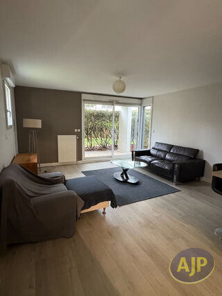  Appartement � louer 4 pi�ces 88 m�