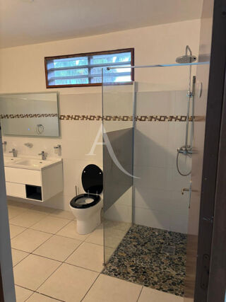  Immeuble à vendre 14 pièces  Cayenne