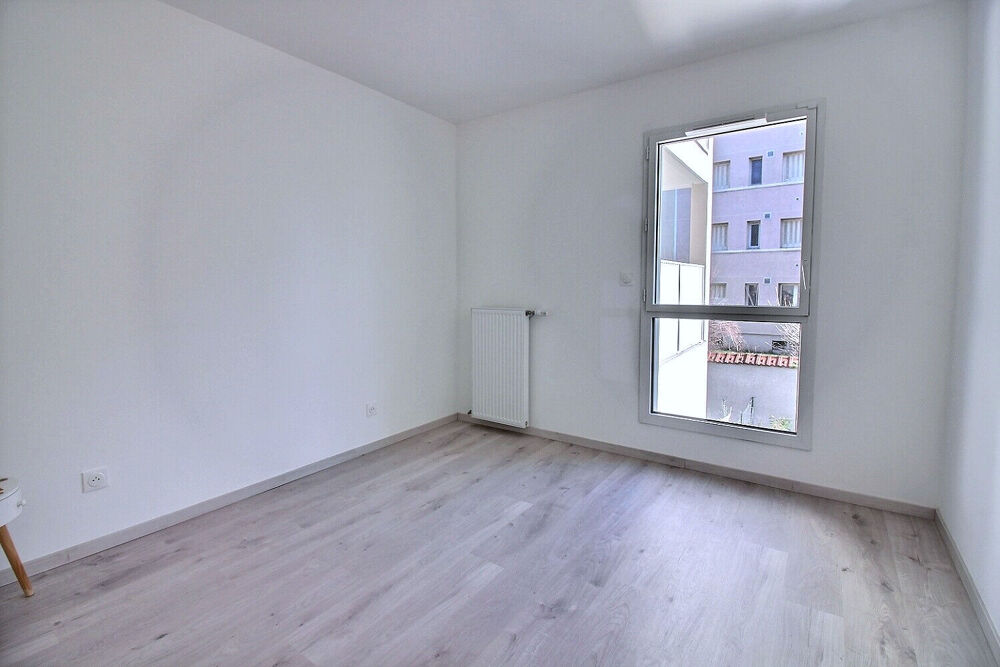 Vente Appartement Appartement Lyon 4 pièces dans un immeuble très récent avec jardin terrasse et garage Lyon 8