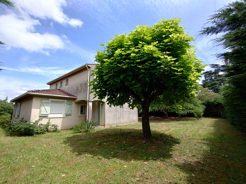 Maison de type 6 de 125 m² au calme avec terrain de 878 m²