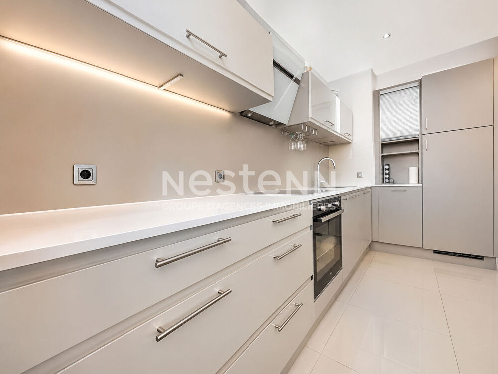 Vente Appartement A vendre  à Saint Raphaël, appartement 4 pièces dernier étage en centre ville avec garage Saint raphael