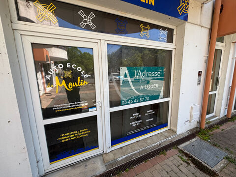   Local commercial Aytré centre proche Mairie place des Charmilles 