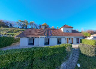  Maison � vendre 6 pi�ces 207 m�