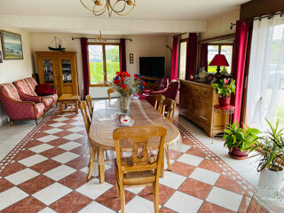  Maison � vendre 9 pi�ces 274 m�