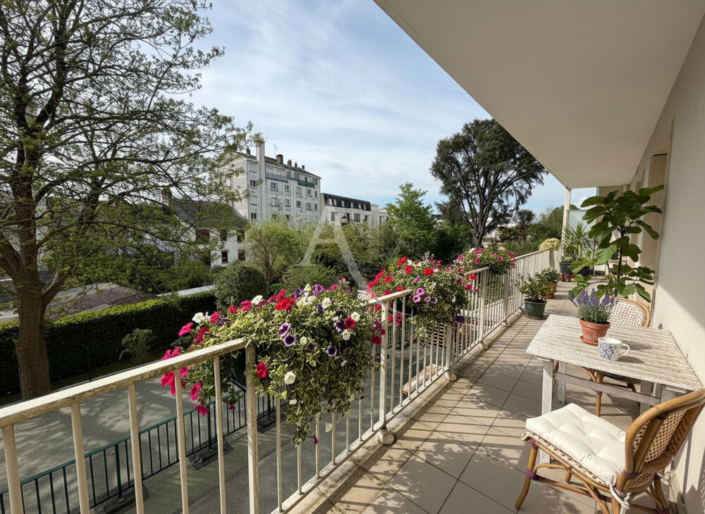 Nantes Appartement 104 m², 4 chambres, grande terrasse, garage + dépendances