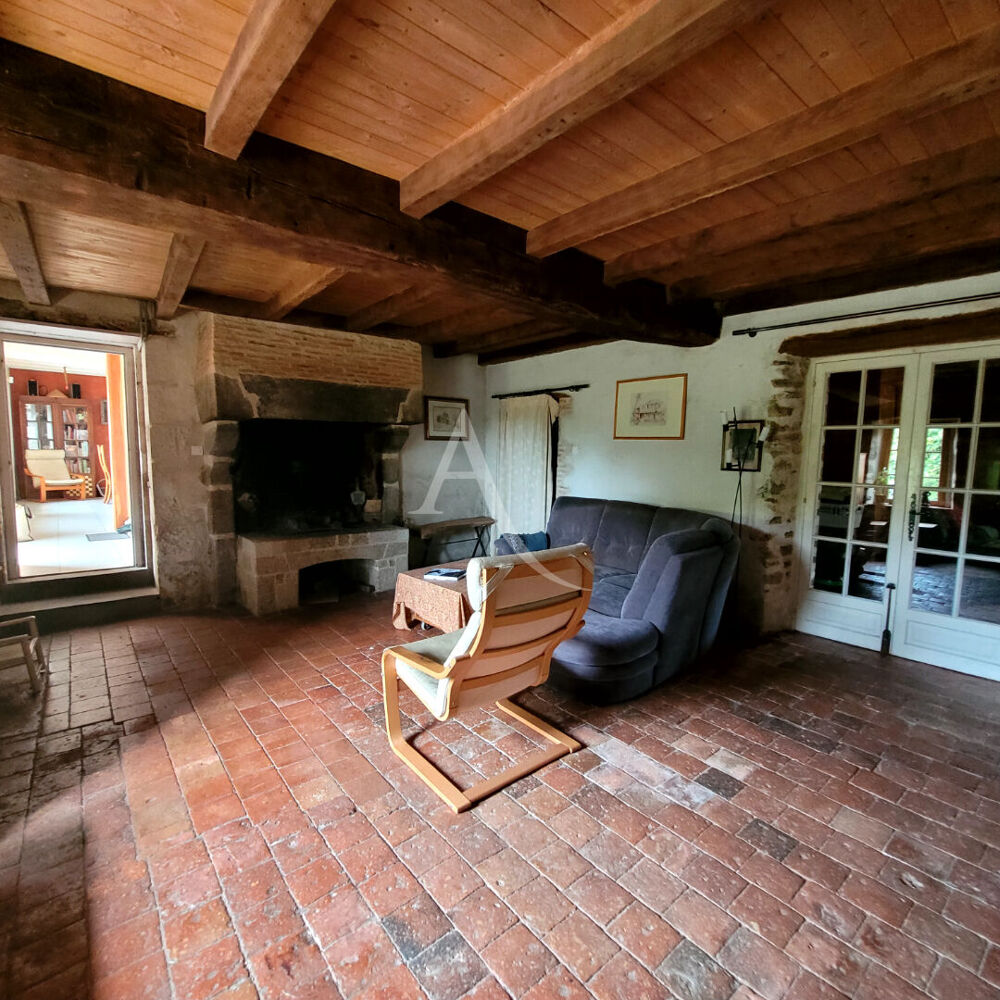 Maison Le Champ Saint Pere 14 pièce(s) 283 m2
