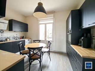  Maison � vendre 7 pi�ces 250 m�