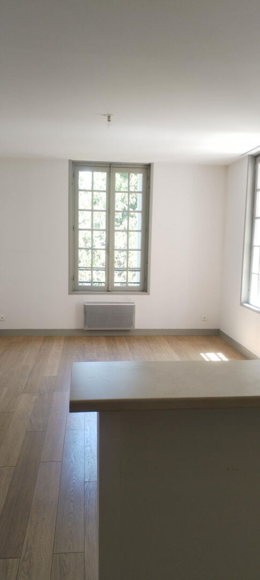 Location Appartement T2 BIS  65M² RESIDENCE LOUIS SERCAN - SAINTES RIVE GAUCHE Saintes
