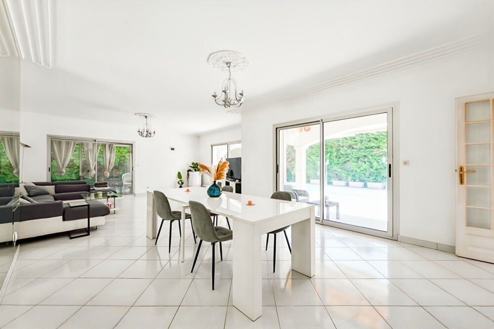 Vente Maison En Exclusivité Maison Allauch 13190 5 pièces de 213 m2 sur une parcelle de 1000m2  Allauch 13190 Allauch