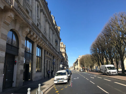 VENDU LOUE 735000 59000 Lille