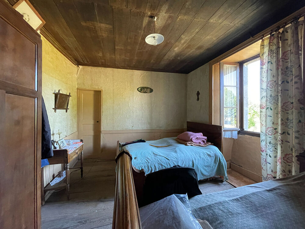 Vente Maison Maison en pierres avec grange attenante Raulhac
