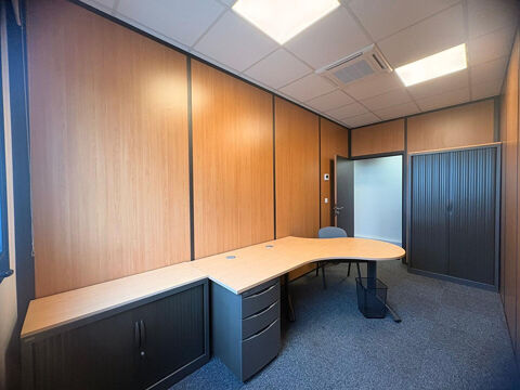   A LOUER - 2 bureaux à Cagnes-sur-Mer 
