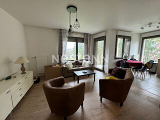  Appartement à louer 4 pièces 76 m²
