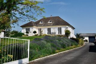  Maison à vendre 15 + pièces 280 m²
